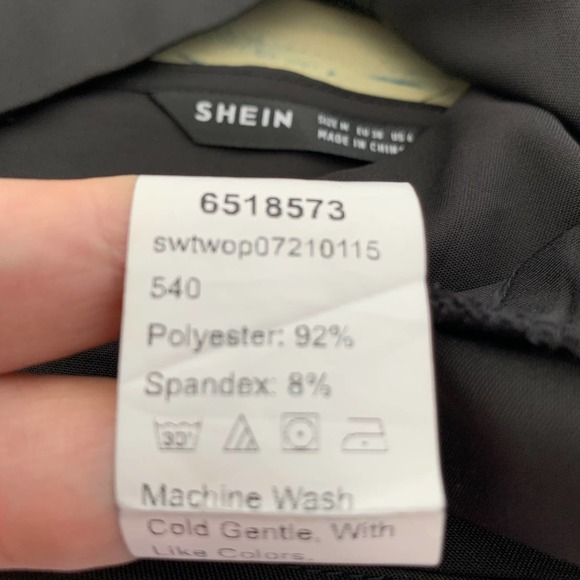 Shein Button Front Plunging Halter Top Size M, Black - Picture 3 of 6